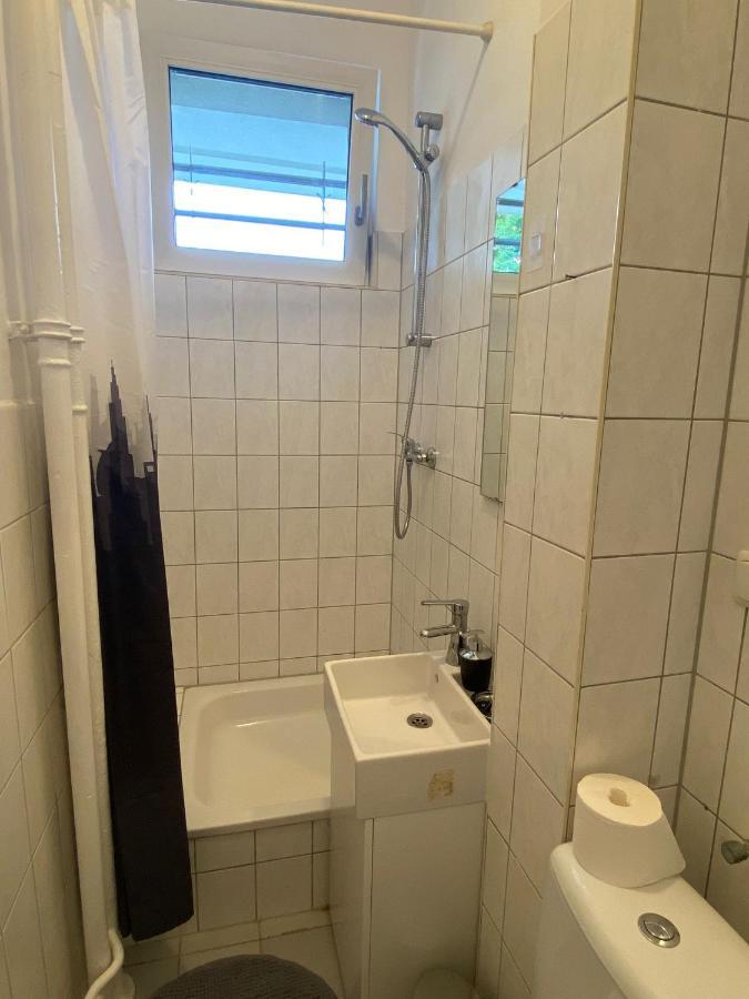 Beautiful apartment with balcony Berlin Extérieur photo